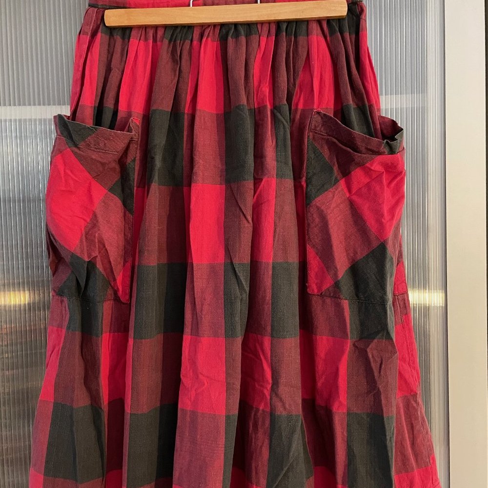 Vintage Red Black Plaid Skirt - HUGE Pockets
